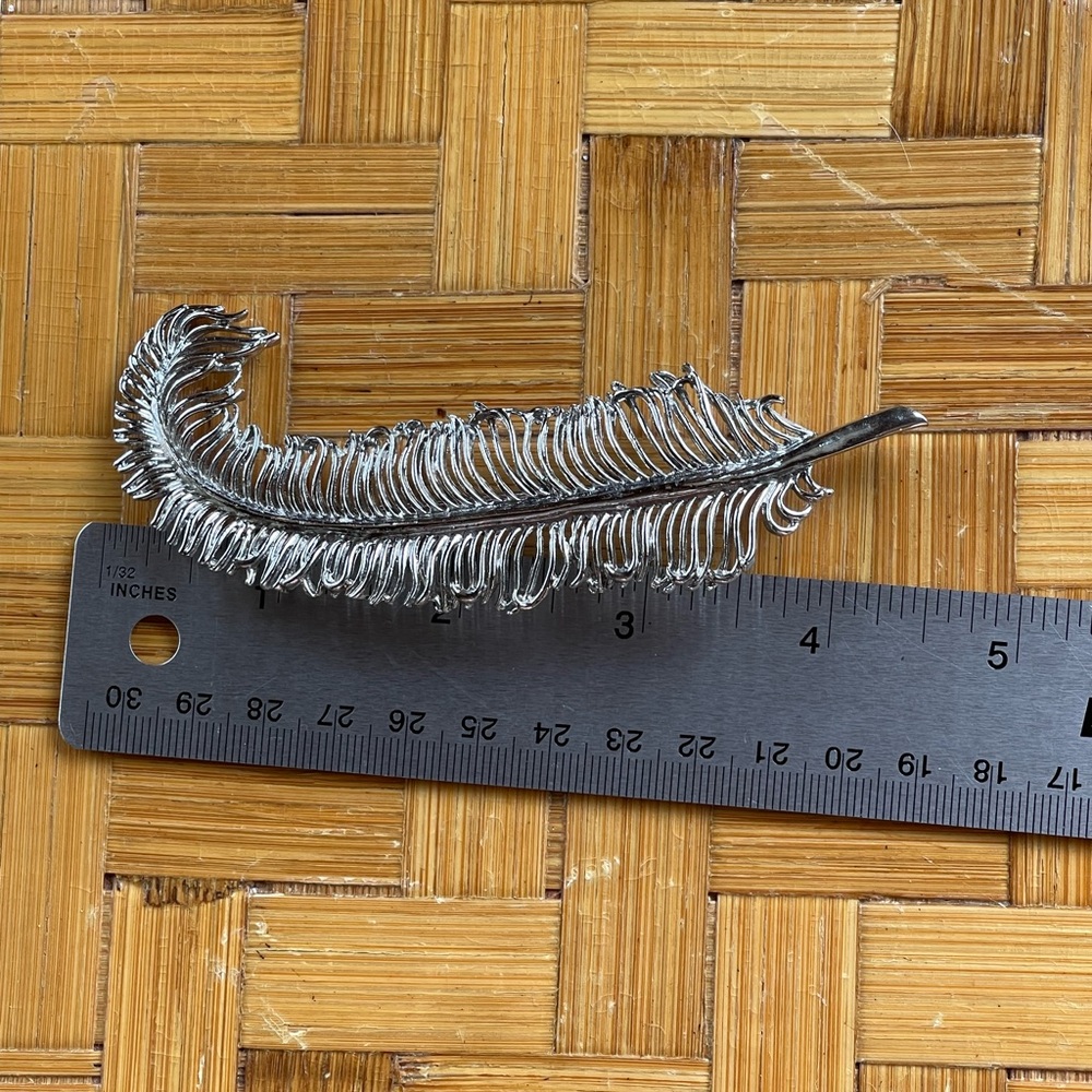 Vintage Judy Lee large feather brooch silver toned - Picture 5 of 5